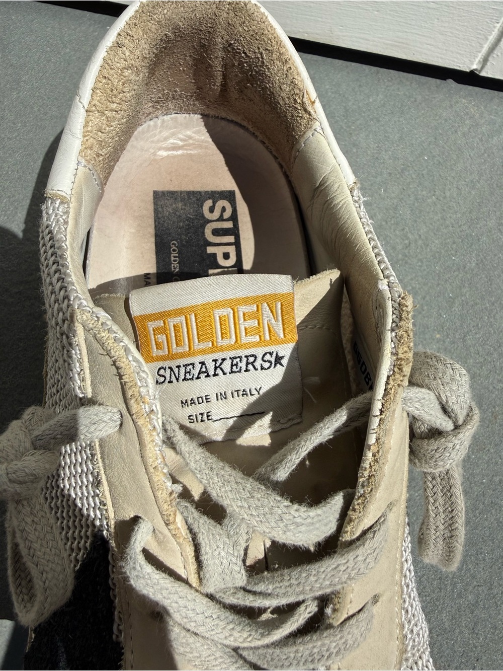 Barely used size 38 Golden Goose Super-Star in leather and mesh with black star. - Picture 6 of 8